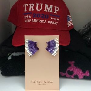 NWT Mignonne Gavigan mini Madeline earrings.